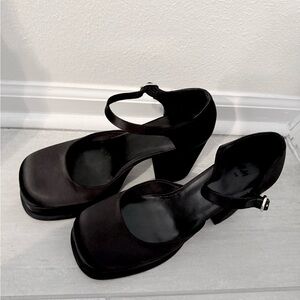 Black Women's Mary Jane Chunky Heels